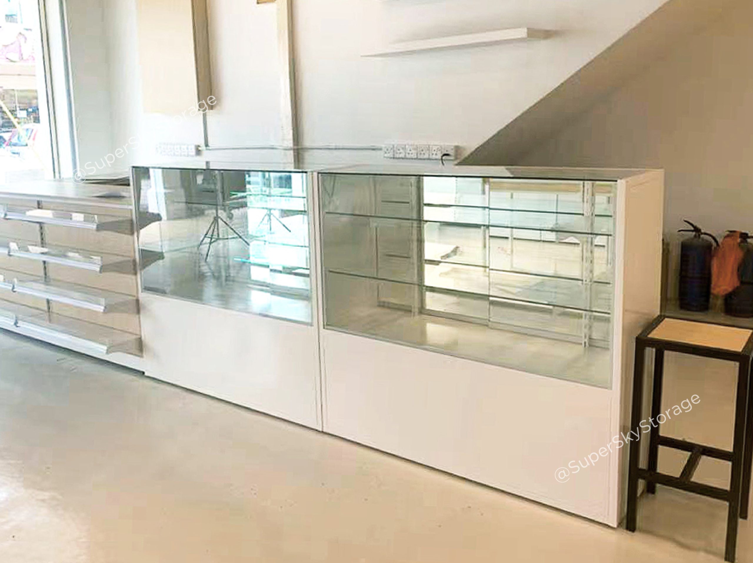 Glass Showcase Counter
